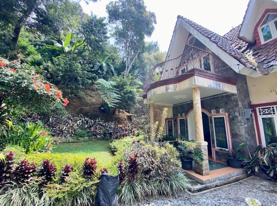 Villa Sevilla 3 Bedrooms Bppk Ciloto Puncak By Damaresa Cianjur Kültér fotó